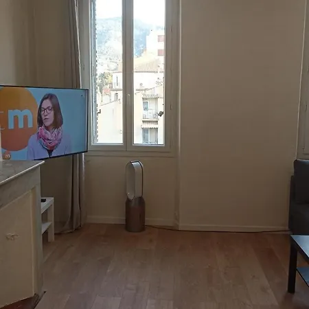 Neuf Climatise Centre #7 Apartment